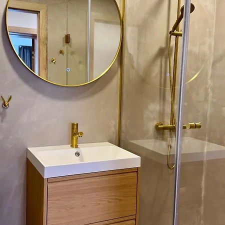 Cozy 2-bedroom Seaside Apartamento