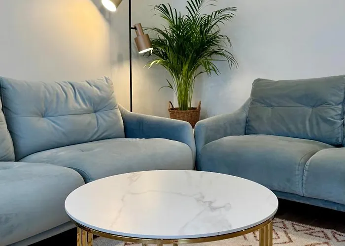 Cozy 2-bedroom Seaside *