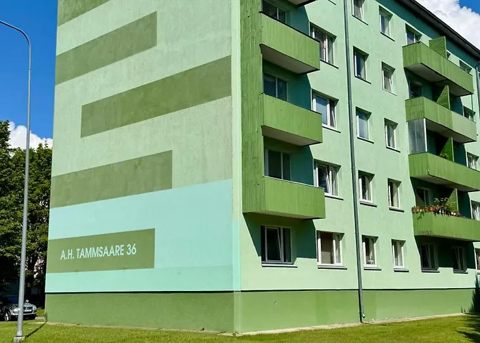 Cozy 2-bedroom Seaside *